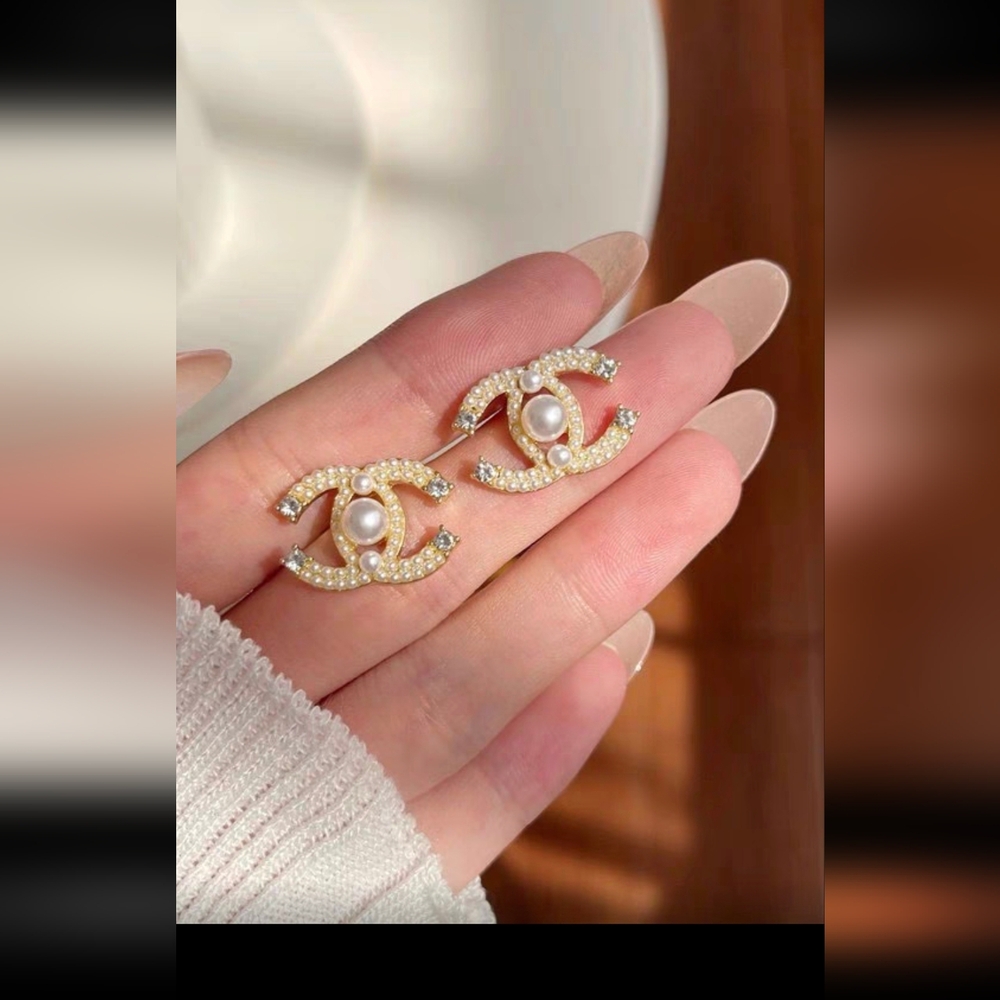 Earrings with Imitation Pearls